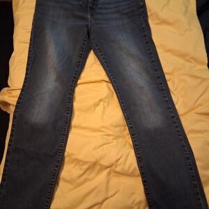 Levi's Womans Total Shaping Straight Jeans